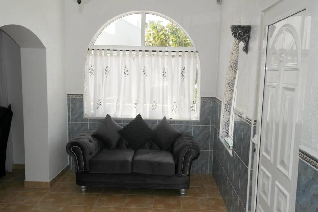 Appartamento Casa Antony San Miguel De Salinas Esterno foto