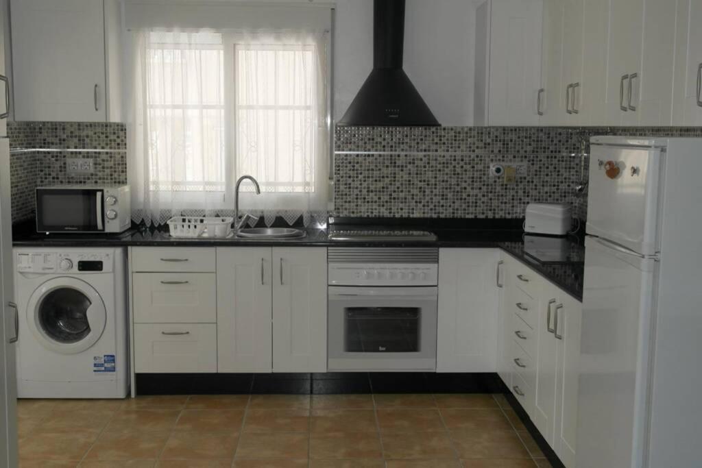 Appartamento Casa Antony San Miguel De Salinas Esterno foto